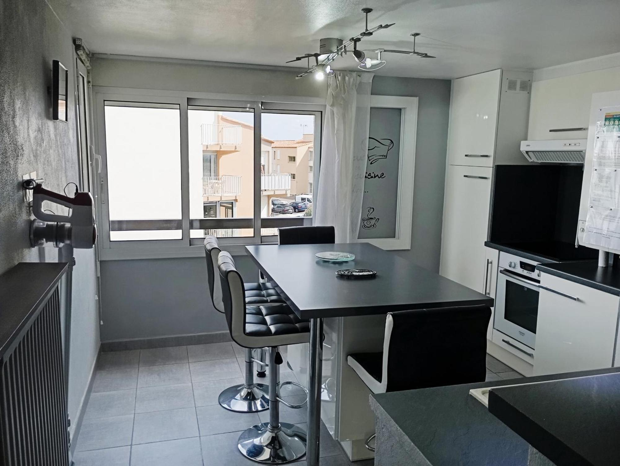 Grand Appartement Proche Port Et Plages, 6 A 8 Pers, 3 Chambres, Climatise Agde Eksteriør bilde