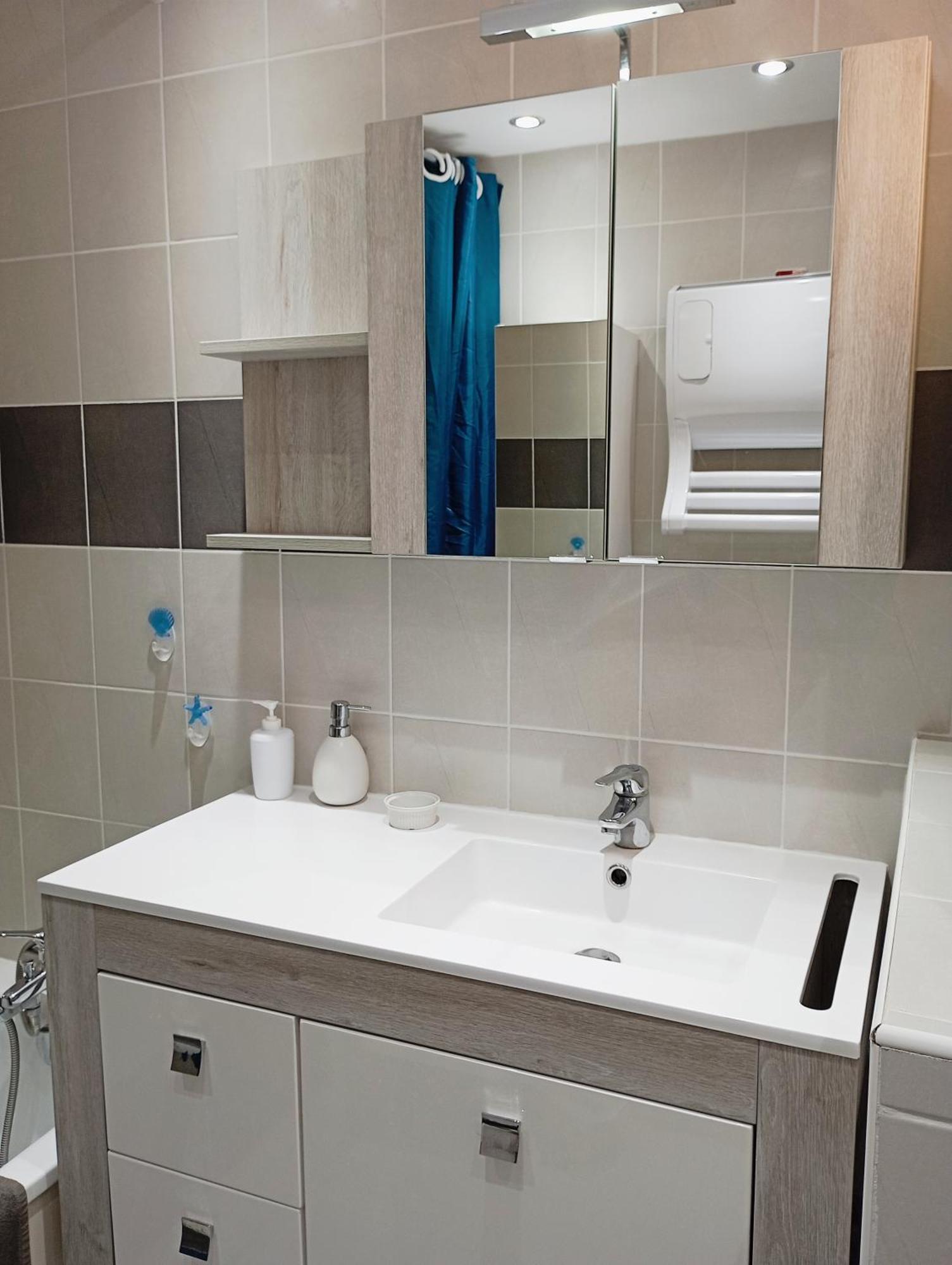 Grand Appartement Proche Port Et Plages, 6 A 8 Pers, 3 Chambres, Climatise Agde Eksteriør bilde